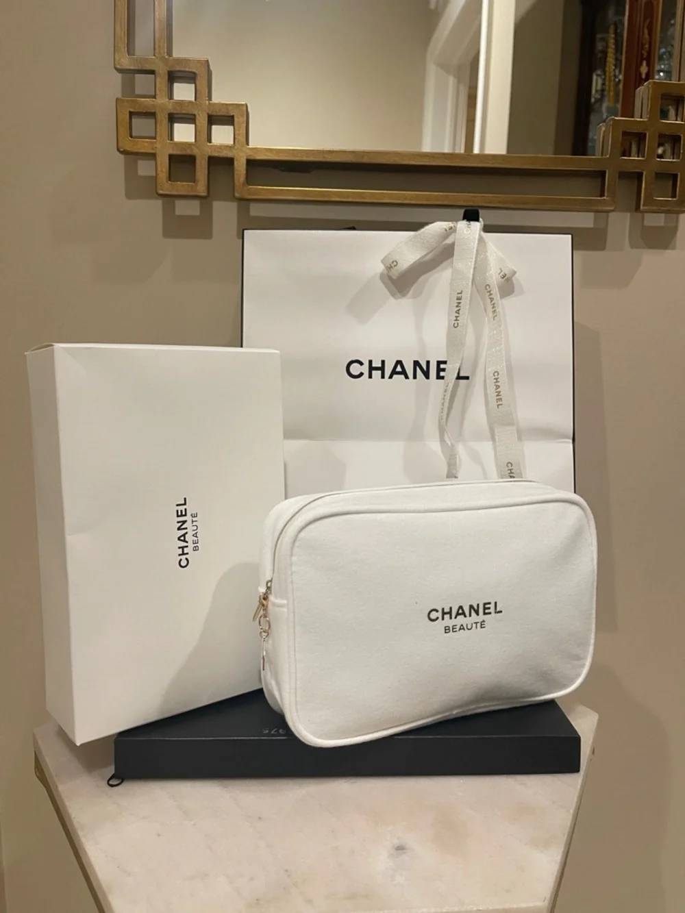 CHANEL White Beauté Cosmetic Pouch